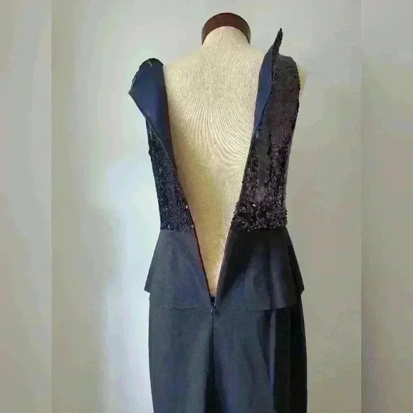 ELIE TAHARI black sequin peplum dress. Size 8 - Picture 10 of 11